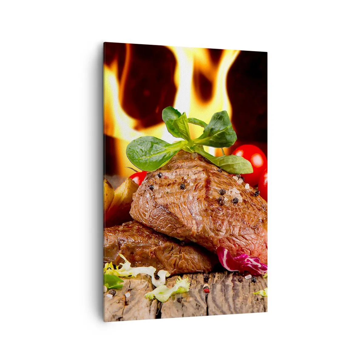 Obraz na płótnie - Grillowany stek z dodatkami na tle płomieni - 80x120cm - Wyczarowane żarem - Nowoczesna dekoracja ścienna do salonu i sypialni ARTTOR