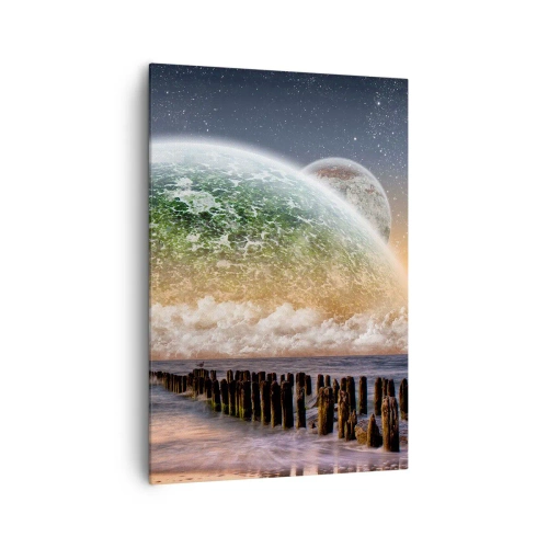 Obraz na płótnie - Fantastyczny krajobraz z wielką planetą nad morzem i drewnianym pomostem. - 70x100cm - I świat wyłonił się z wody - Nowoczesna dekoracja ścienna do salonu i sypialni ARTTOR
