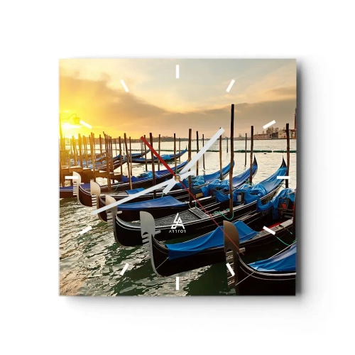 Zegar ścienny - Gondole w Wenecji o poranku w świetle wschodzącego słońca - 30x30cm - Zanim przypłynie gwar - Nowoczesna dekoracja ścienna do salonu i sypialni ARTTOR