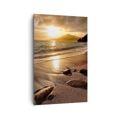 Obraz na płótnie - Plaża o zachodzie słońca z kamieniami na brzegu - 80x120cm - Idź za słońcem ku wzgórzom - Nowoczesna dekoracja ścienna do salonu i sypialni ARTTOR
