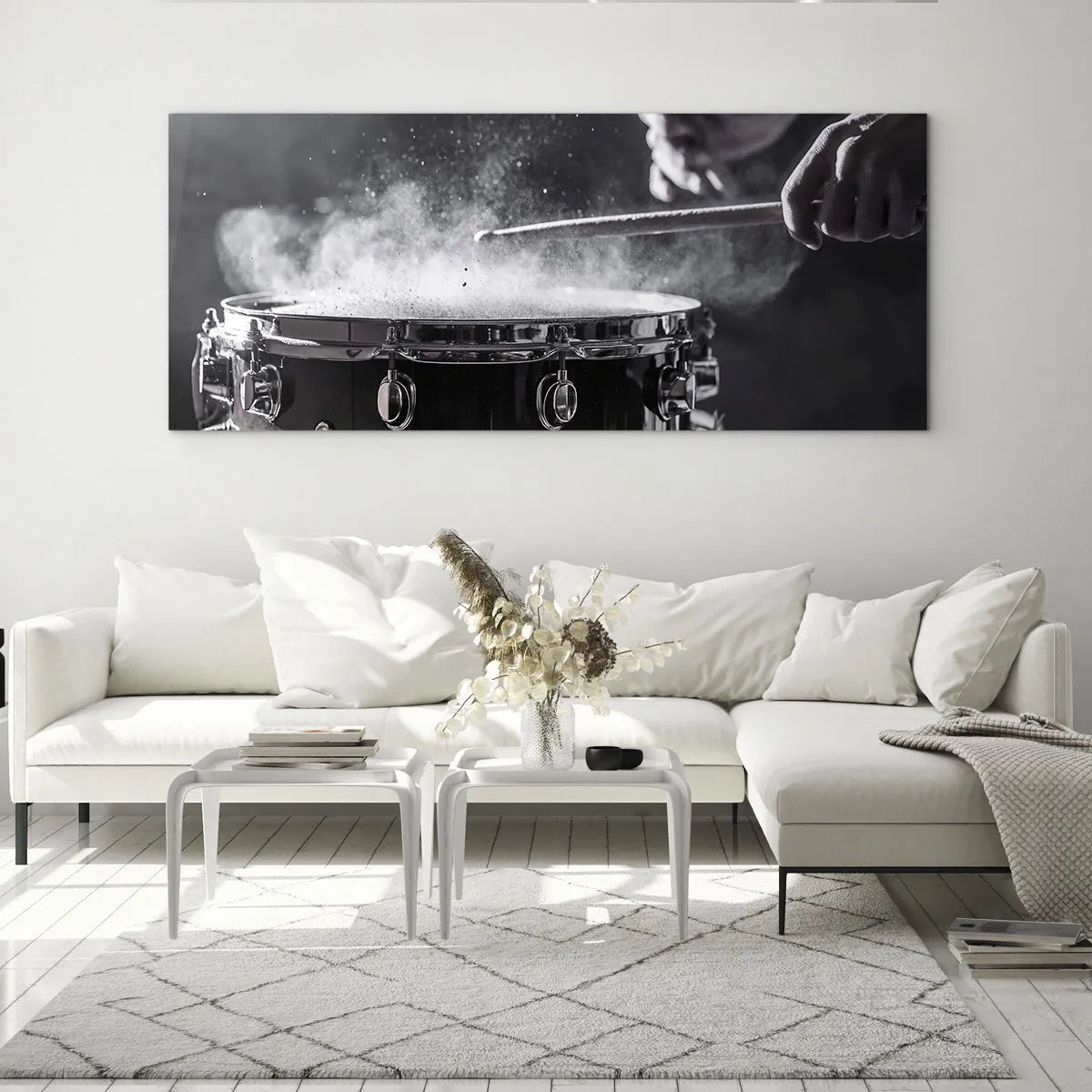 Obraz na szkle - Uderzenie pałeczkami w werbel z efektem pyłu - 140x50cm - Puls muzyki - Nowoczesna dekoracja ścienna do salonu i sypialni ARTTOR