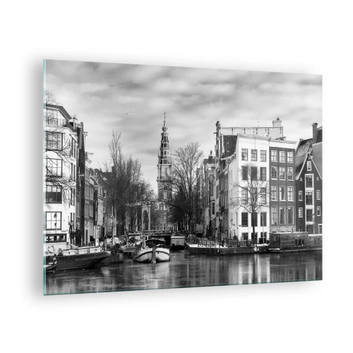 Obraz na szkle - Czarno-biały widok na kanał w Amsterdamie - 70x50cm - Amsterdamskie klimaty - Nowoczesna dekoracja ścienna do salonu i sypialni ARTTOR