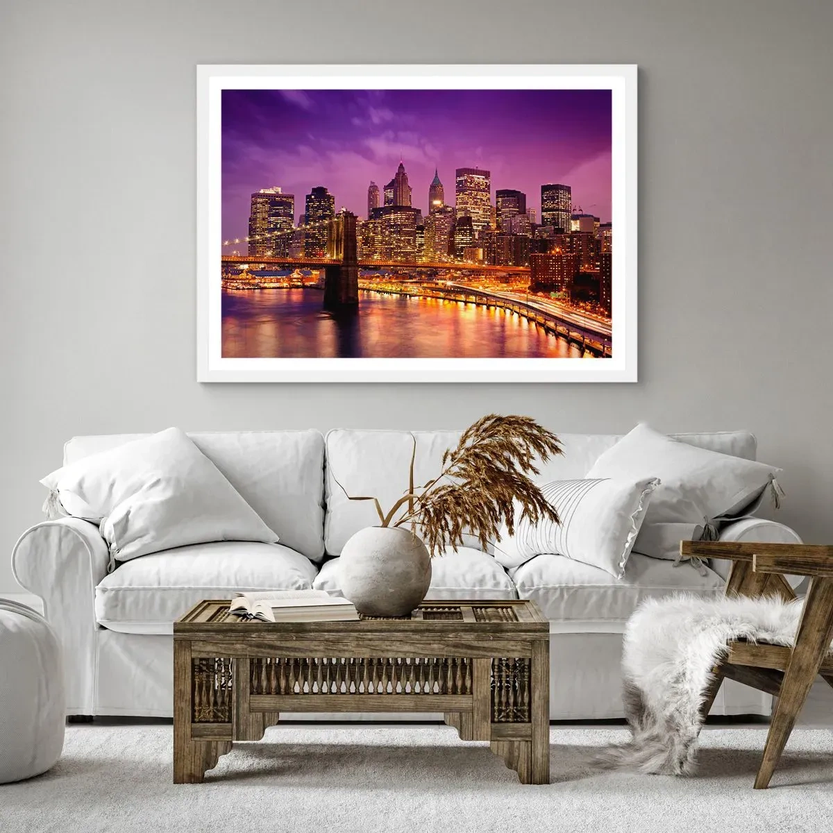 Plakat w białej ramie - Fioletowo-złoty Manhathann - 70x50 cm