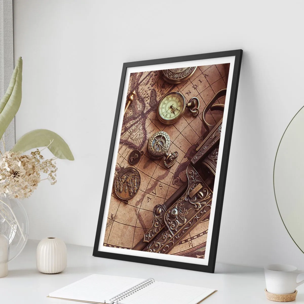 Plakat w czarnej ramie - Kompas, mapa i staroświeckie przedmioty symbolizujące przygodę - 50x70cm - Przygoda wzywa - Nowoczesna dekoracja ścienna do salonu i sypialni ARTTOR