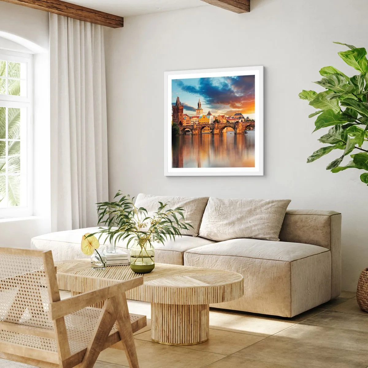 Plakat w białej ramie - Piękna od wieków - 40x40 cm