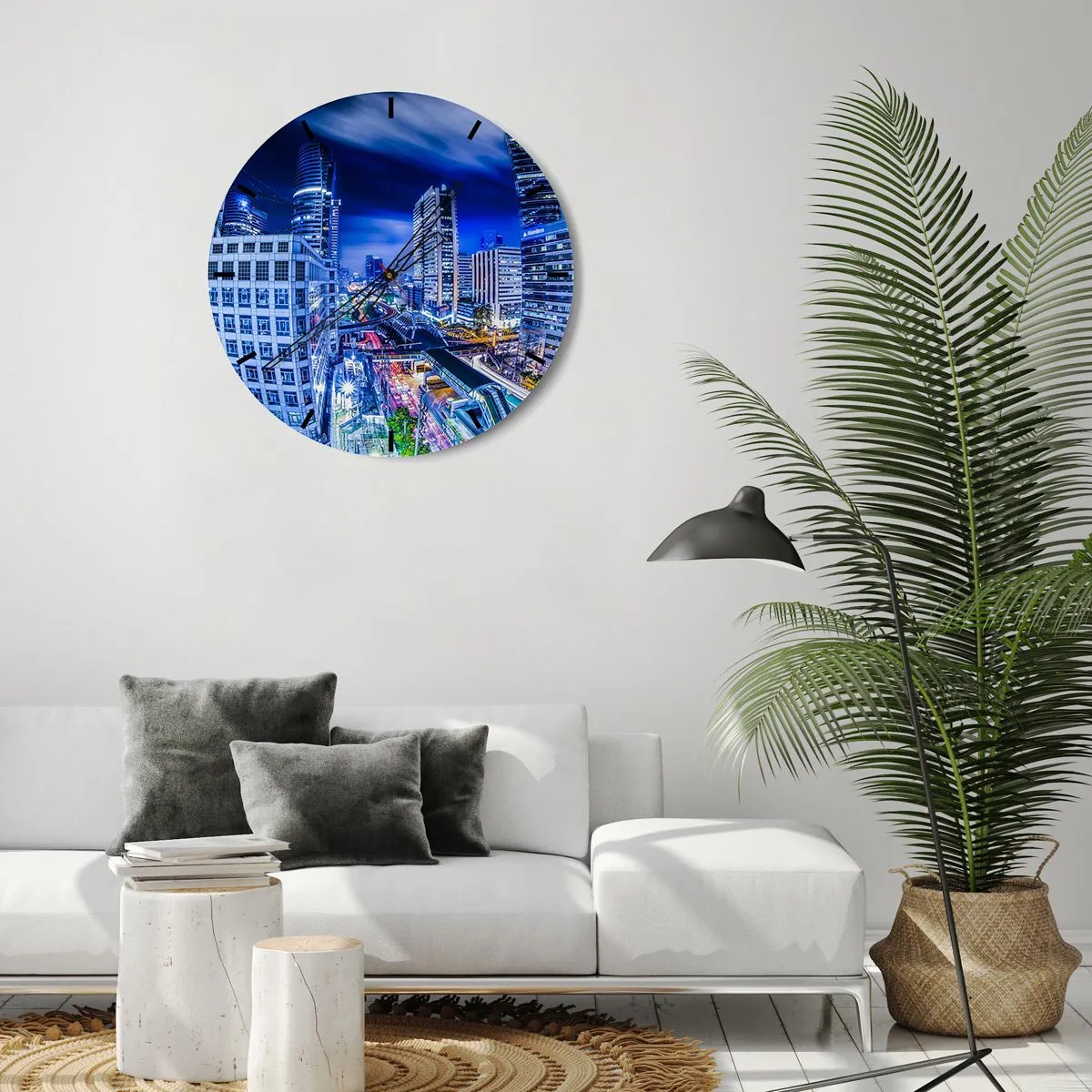 Zegar ścienny - Nowoczesne wieżowce oświetlone nocą - 30x30cm - Rytmy nocnego miasta - Nowoczesna dekoracja ścienna do salonu, kuchni i sypialni ARTTOR