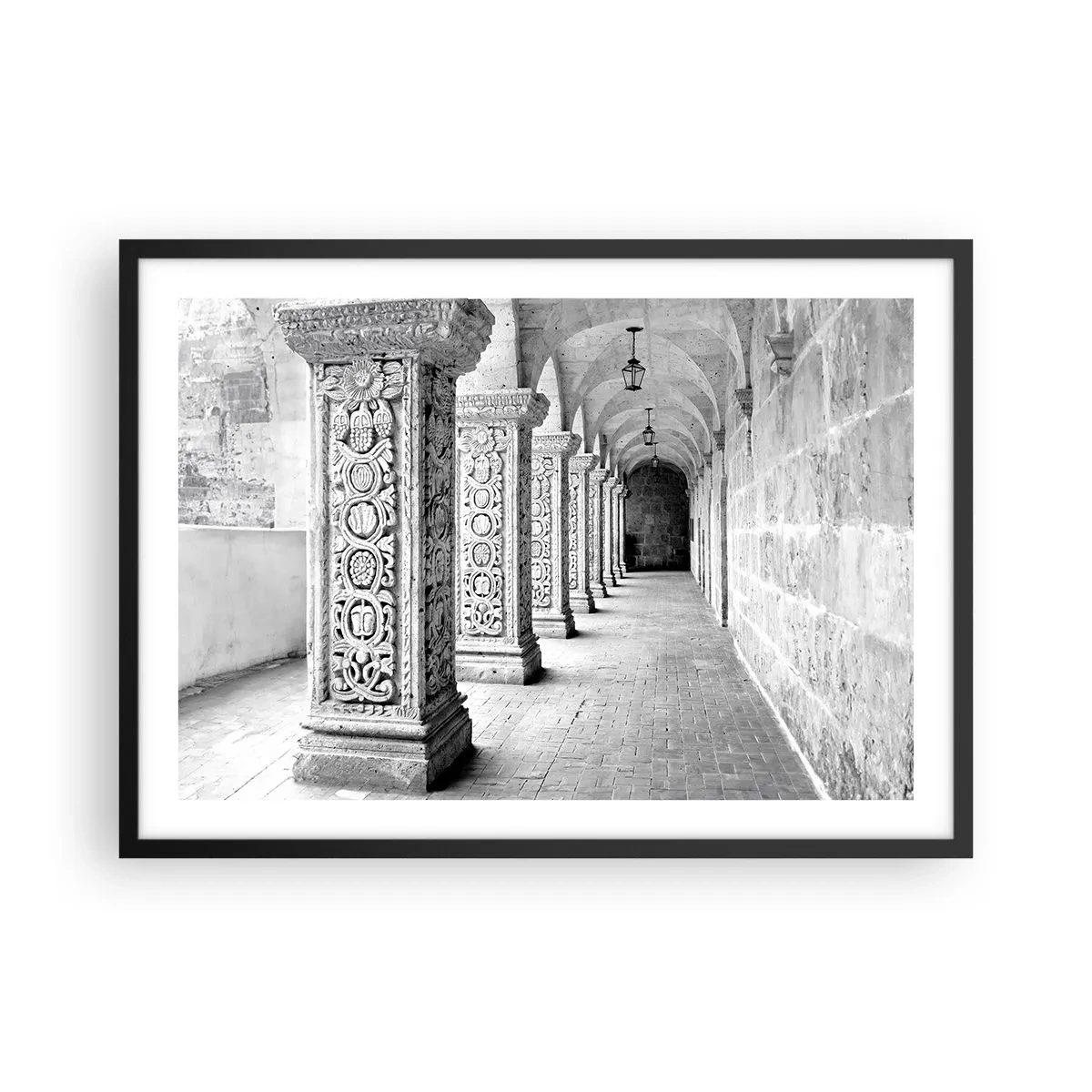 Plakat w czarnej ramie - Zabytkowe kolumny w monochromatycznym ujęciu - 70x50cm - A dokąd to…? - Nowoczesna dekoracja ścienna do salonu i sypialni ARTTOR