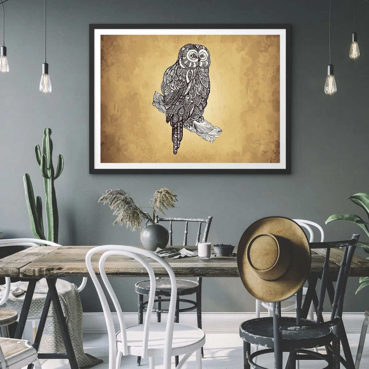 Plakat w czarnej ramie - Sowa w ornamentalnym stylu na tle w odcieniach beżu - 70x50cm - Misterne ornamenty mądrości - Nowoczesna dekoracja ścienna do salonu i sypialni ARTTOR