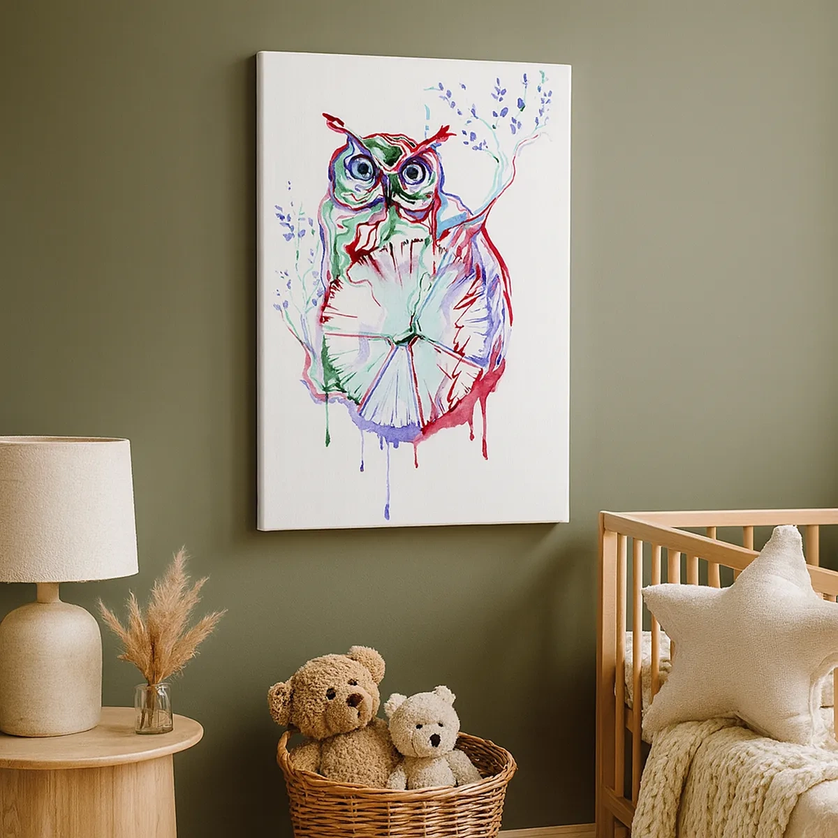 Obraz na płótnie - Abstrakcyjna sowa z akwarelowymi akcentami w odcieniach zieleni i czerwieni - 50x70cm - Mądra z natury - Nowoczesna dekoracja ścienna do salonu, kuchni i sypialni ARTTOR