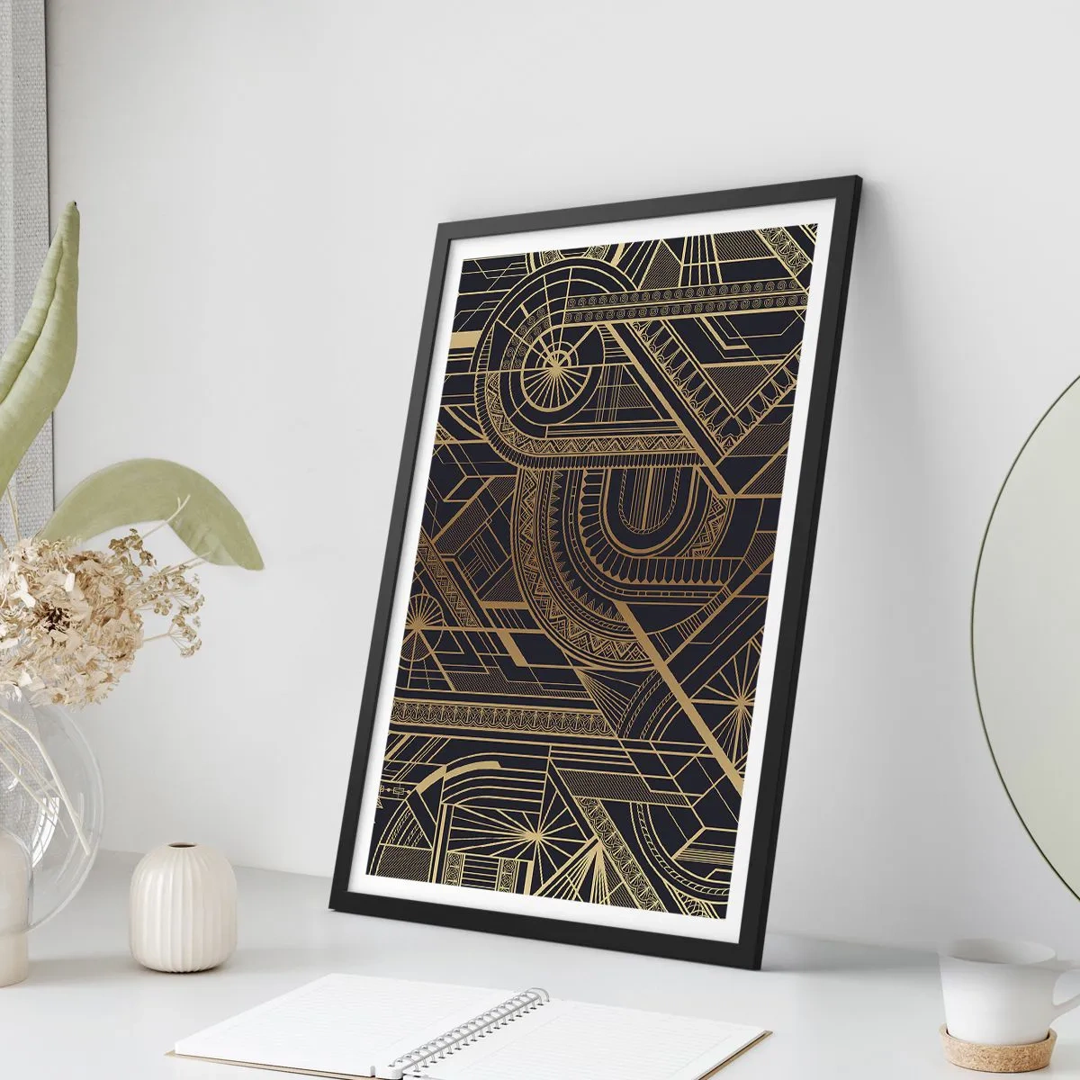 Plakat w czarnej ramie - Geometryczny wzór w złotych odcieniach na czarnym tle - 50x70cm - Koncepty, idee, plany - Nowoczesna dekoracja ścienna do salonu i sypialni ARTTOR