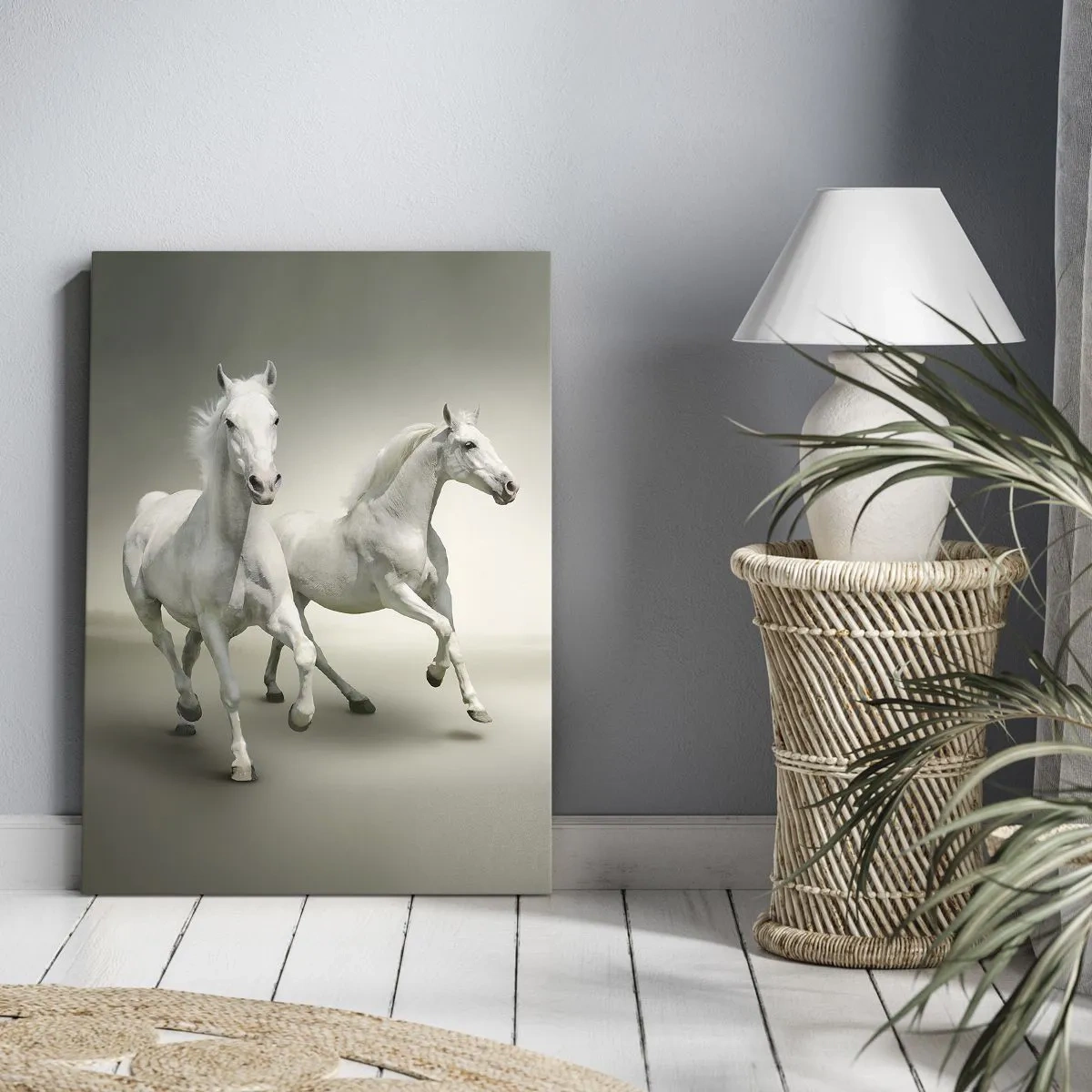 Obraz na płótnie - Dwa białe konie w galopie na neutralnym tle - 50x70cm - White power! - Nowoczesna dekoracja ścienna do salonu, kuchni i sypialni ARTTOR