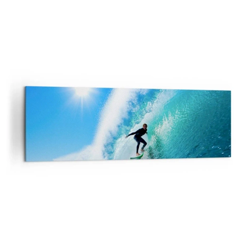 Obraz na płótnie - Surfer na desce pływający wewnątrz potężnej fali pod błękitnym niebem - 160x50cm - Przez wielki błękit - Nowoczesna dekoracja ścienna do salonu i sypialni ARTTOR