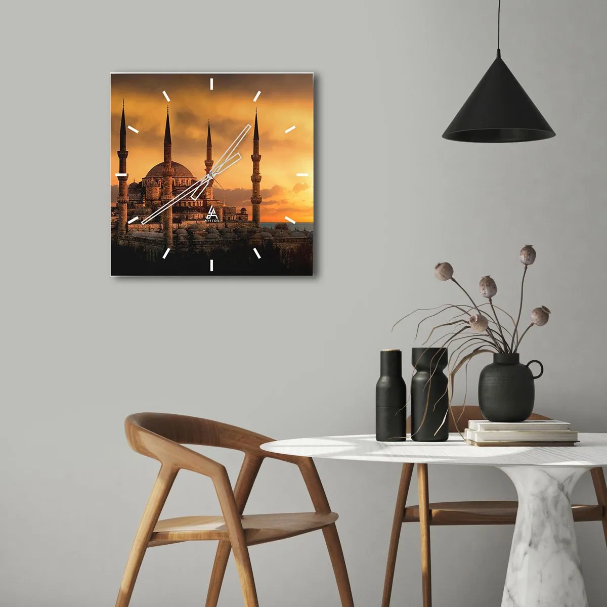 Zegar ścienny - Bóg jest wielki - 40x40 cm