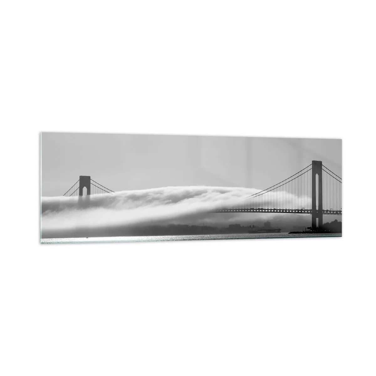Obraz na szkle - Most nad wodą spowity mgłą w czarno-białym ujęciu - 160x50cm - Przepłynąć przez Złote Wrota - Nowoczesna dekoracja ścienna do salonu i sypialni ARTTOR
