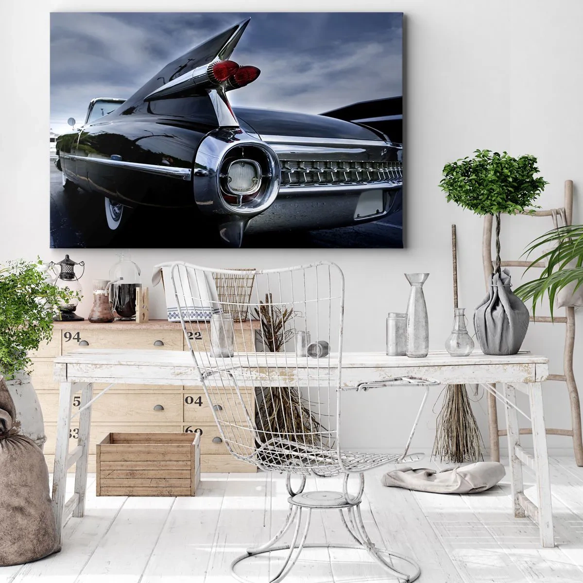 Obraz na płótnie - Właśnie dlatego piękny! - Klasyczny samochód retro z błyszczącym chromem i płetwami - 70x50cm