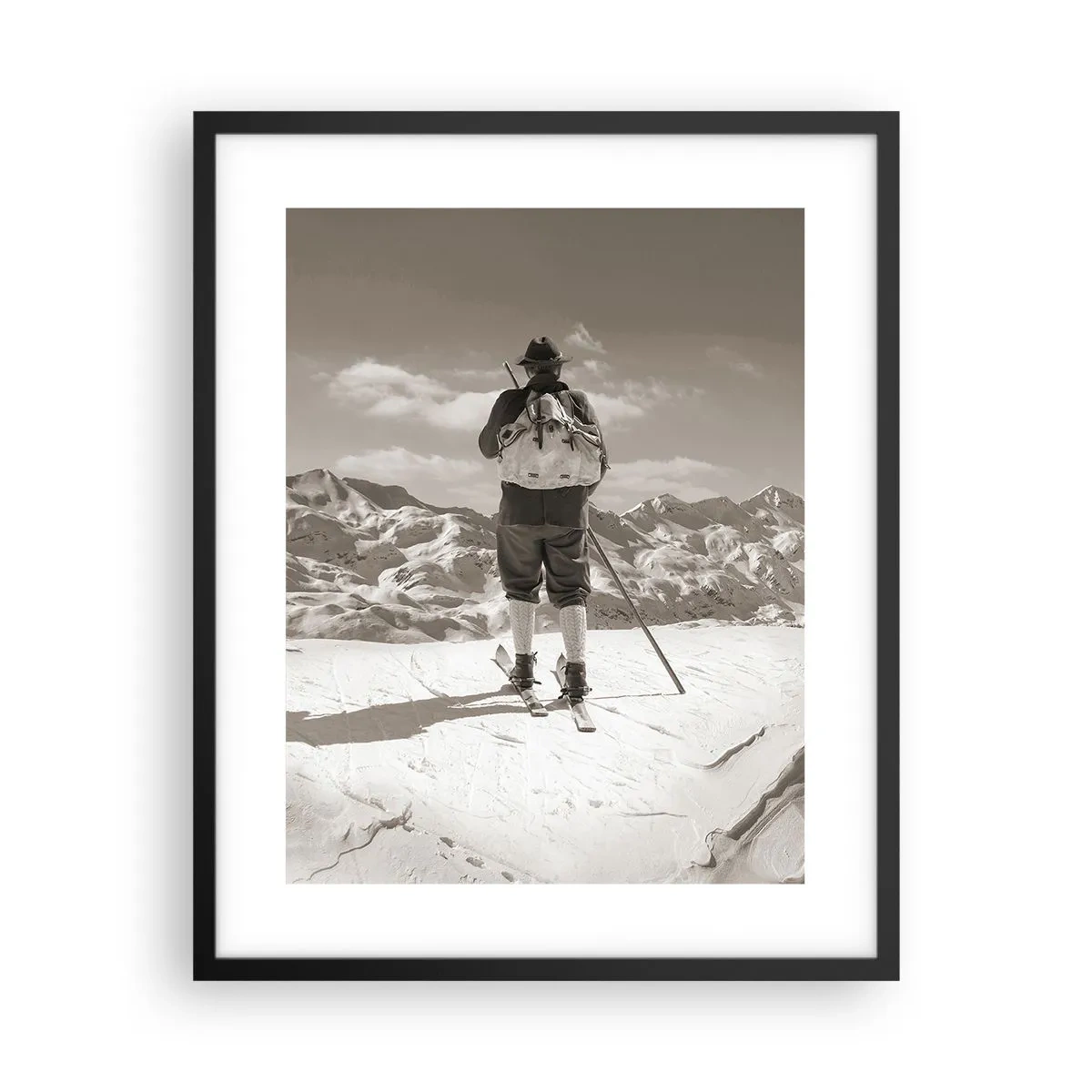 Plakat w czarnej ramie - A góry te same - 40x50 cm