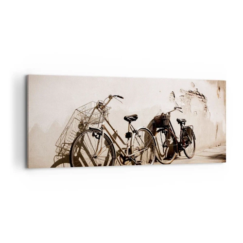 Obraz na płótnie - Dwa rowery oparte o starą ścianę w stylu retro - 120x50cm - Niezapomniany urok przeszłości - Nowoczesna dekoracja ścienna do salonu i sypialni ARTTOR
