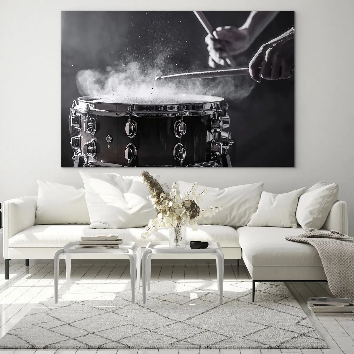 Obraz na szkle - Perkusja w ruchu z unoszącym się pudrem - 70x50cm - Puls muzyki - Nowoczesna dekoracja ścienna do salonu i sypialni ARTTOR