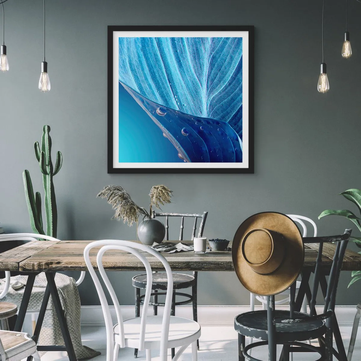 Plakat w czarnej ramie - Ukryte krople błękitu - 60x60 cm