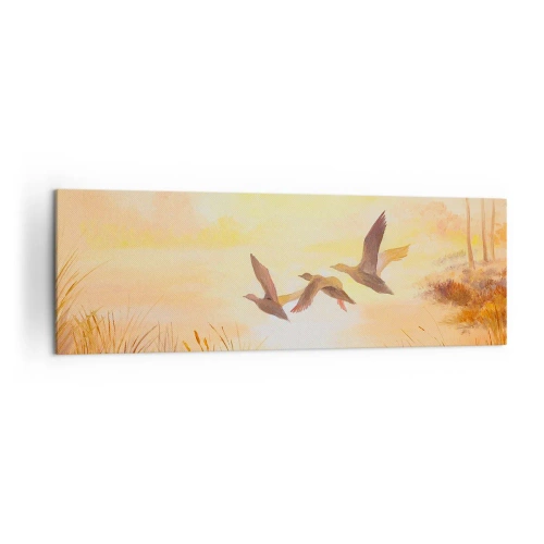 Obraz na płótnie - Lecące kaczki o wschodzie słońca nad jeziorem - 160x50cm - Początek dalekiej podróży - Nowoczesna dekoracja ścienna do salonu i sypialni ARTTOR