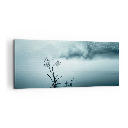 Obraz na płótnie - Samotne drzewo w wodzie otoczone mgłą i górami - 120x50cm - Z wody i mgły - Nowoczesna dekoracja ścienna do salonu i sypialni ARTTOR
