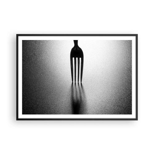 Plakat w czarnej ramie - Minimalistyczne ujęcie widelca w czerni i bieli z grą cieni - 100x70cm - Światło i cień - Nowoczesna dekoracja ścienna do salonu i sypialni ARTTOR