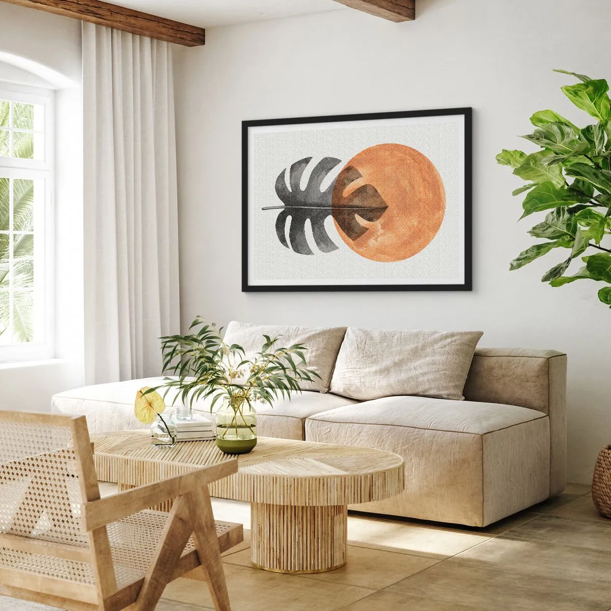 Plakat w czarnej ramie - Liść monstery i złote koło na jasnym tle - 70x50cm - Zawsze słońce - Nowoczesna dekoracja ścienna do salonu i sypialni ARTTOR