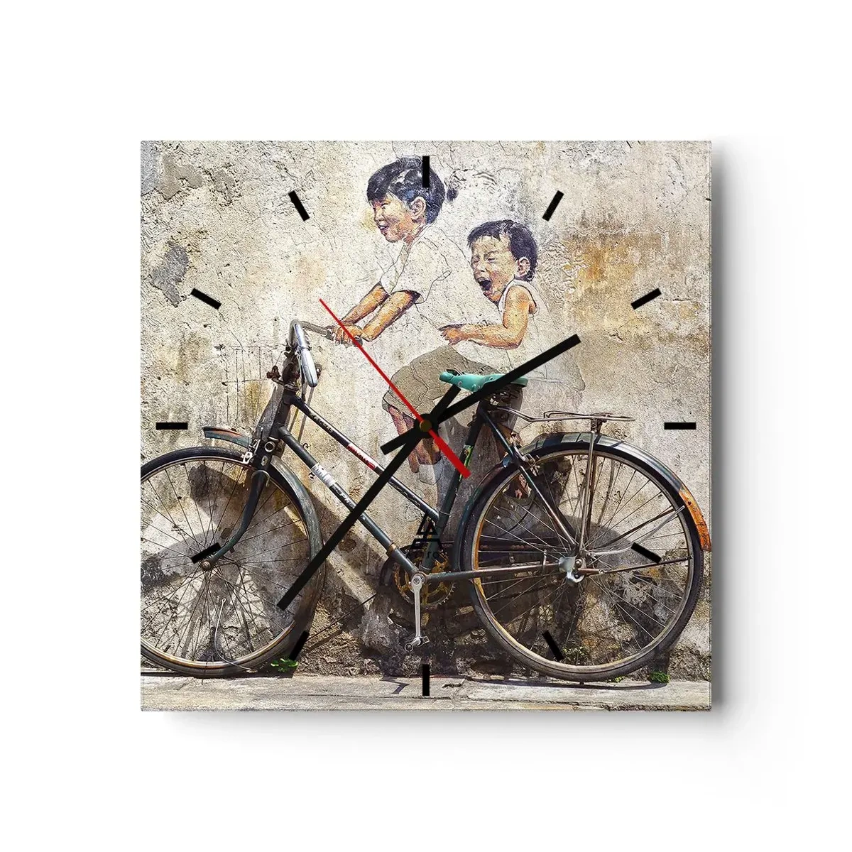 Zegar ścienny - Uliczna sztuka z rowerem i rysunkiem dzieci na ścianie - 30x30cm - Prawda czy fałsz? - Nowoczesna dekoracja ścienna do salonu i sypialni ARTTOR