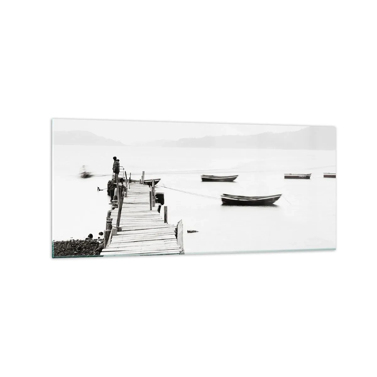 Obraz na szkle - Drewniane molo i łodzie na spokojnej wodzie - 120x50cm - Nad wodą cichą i czystą - Nowoczesna dekoracja ścienna do salonu i sypialni ARTTOR