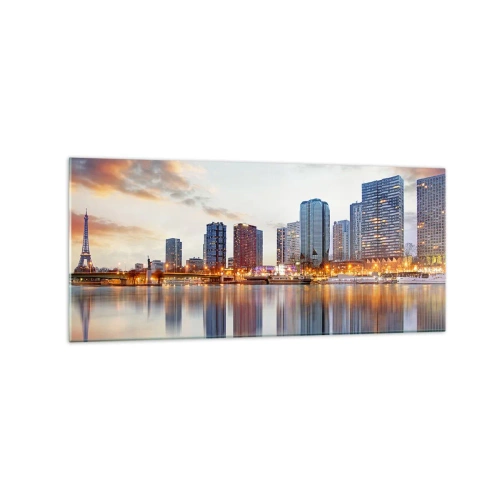 Obraz na szkle - Panorama nowoczesnych budynków i Wieży Eiffla nad wodą - 120x50cm - Monumentalny spokój Paryża - Nowoczesna dekoracja ścienna do salonu i sypialni ARTTOR