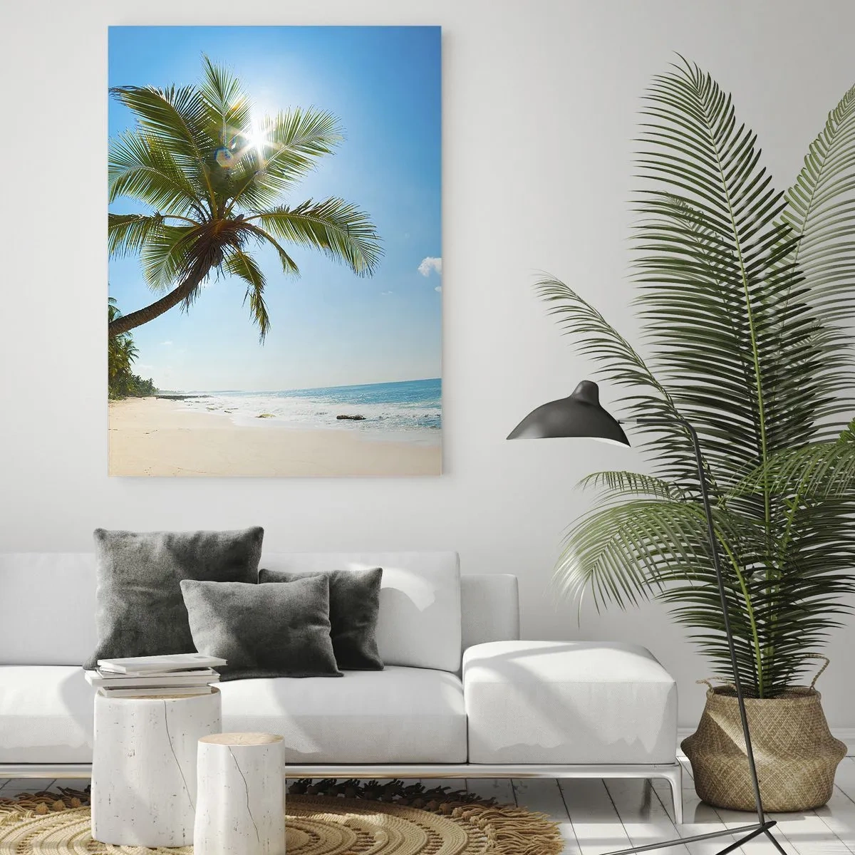 Obraz na szkle - Tropikalna plaża z palmami i błękitnym niebem - 50x70cm - Nie pokazywać nikomu - Nowoczesna dekoracja ścienna do salonu, kuchni i sypialni ARTTOR