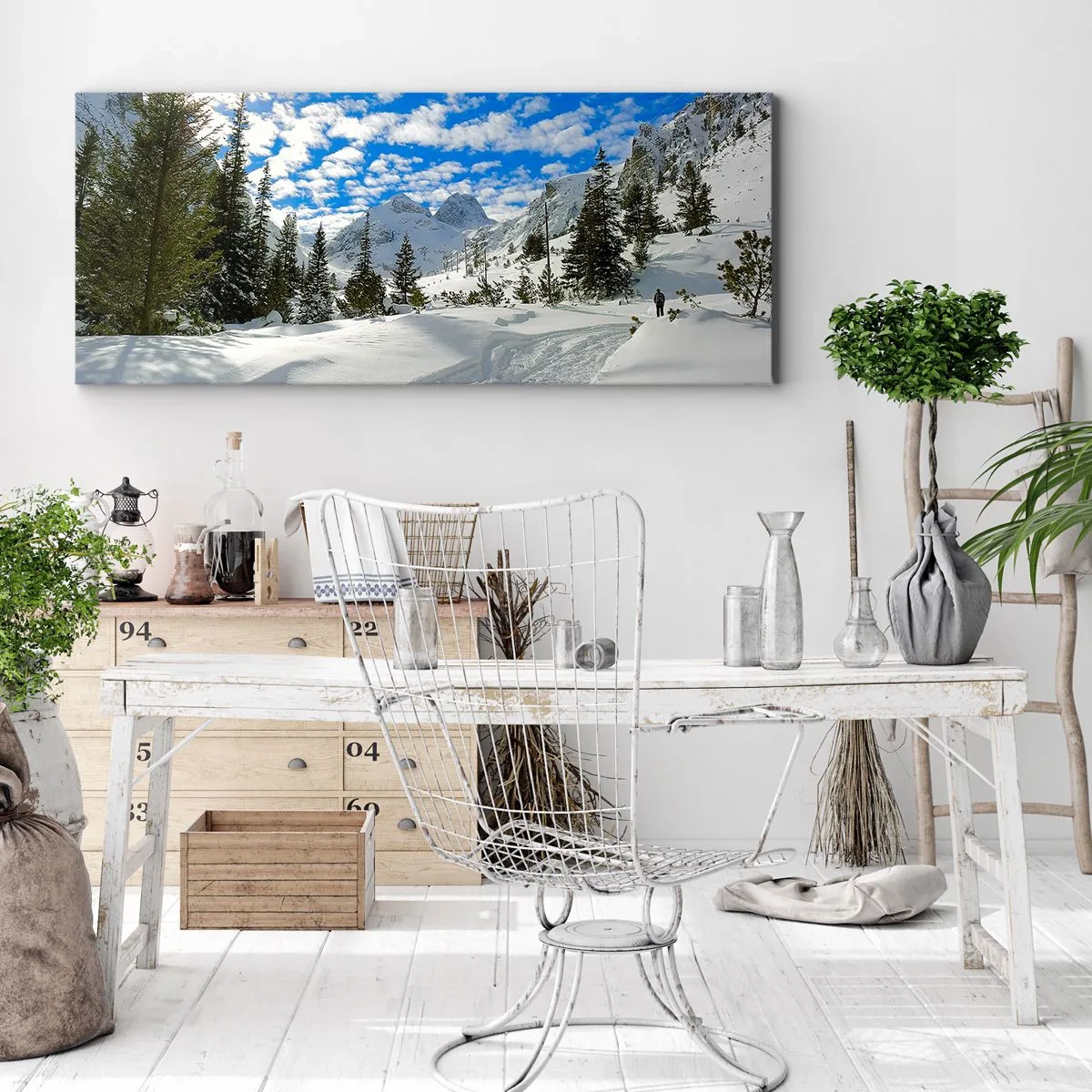 Obraz na płótnie - W śniegu i w słońcu - 100x40 cm