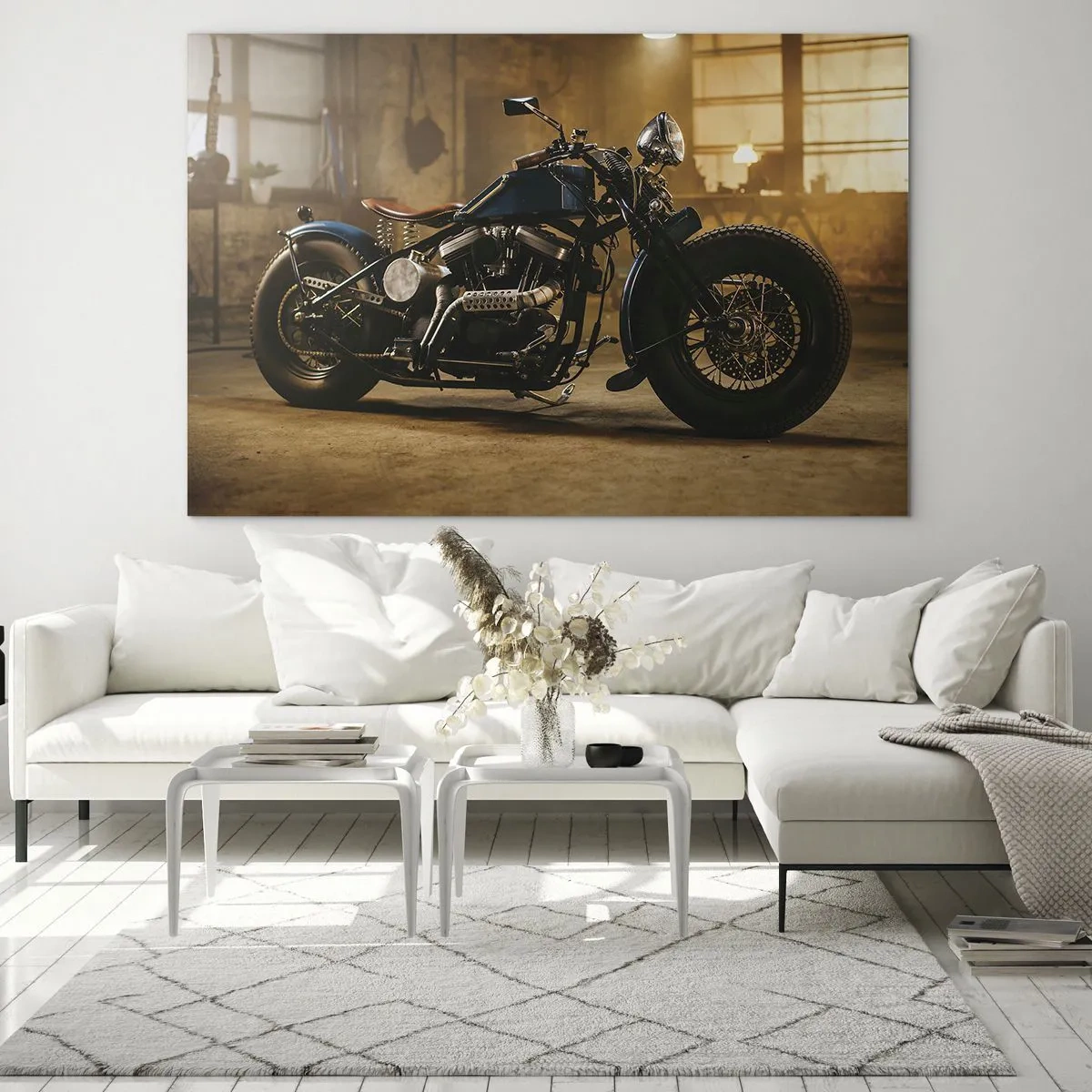 Obraz na szkle - Klimatyczne ujęcie klasycznego motocykla w garażu - 70x50cm - Mogę wszystko - Nowoczesna dekoracja ścienna do salonu i sypialni ARTTOR