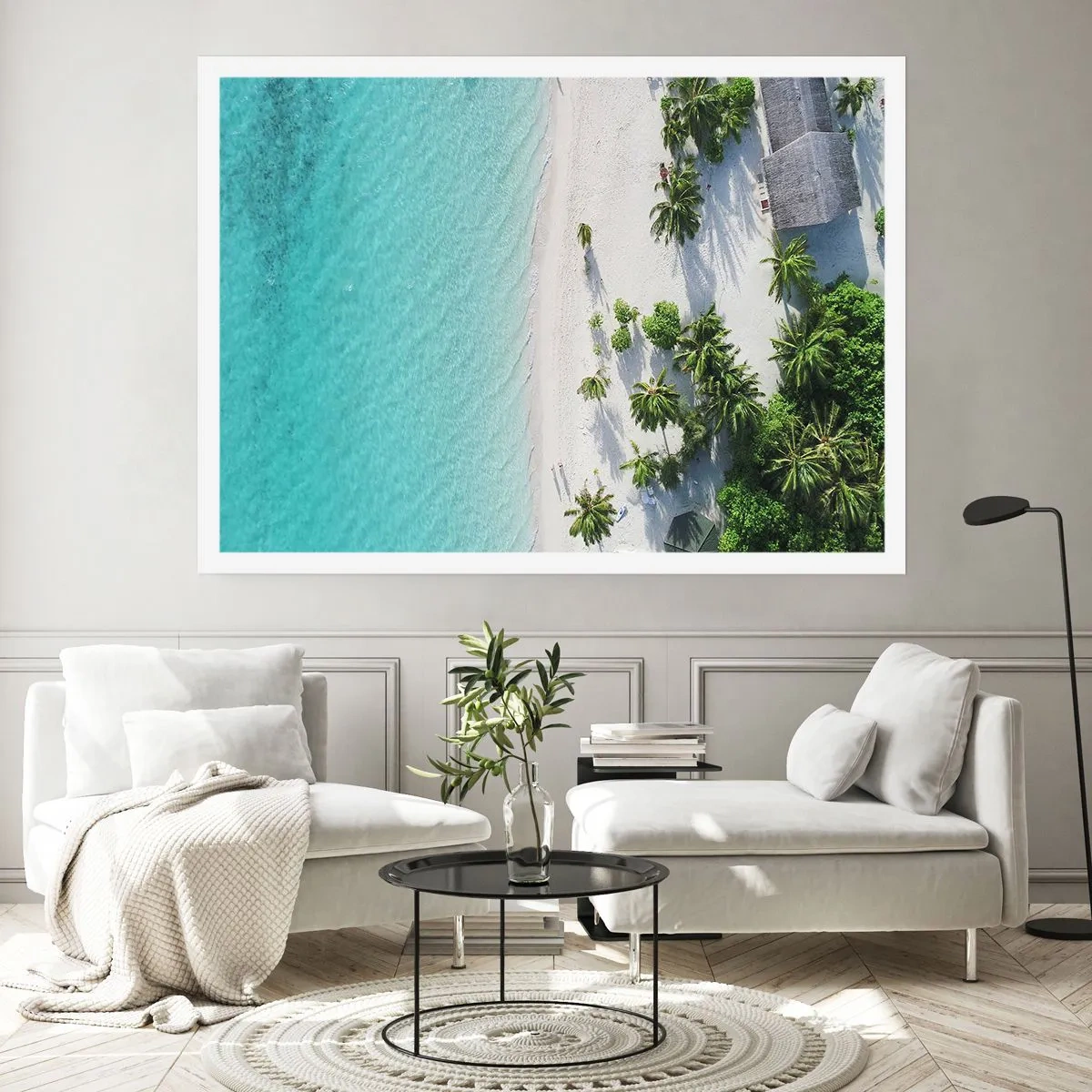 Plakat - Tropikalna plaża z turkusową wodą i palmami z lotu ptaka - 100x70cm - Wakacje w raju - Nowoczesna dekoracja ścienna do salonu i sypialni ARTTOR