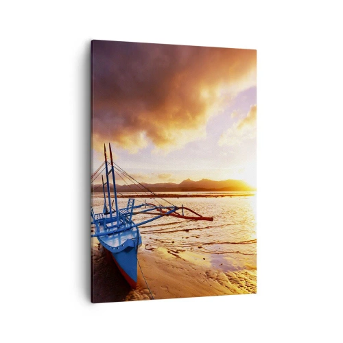 Obraz na płótnie - Statek na tle zachodzącego słońca, wędrujący po piaskach pustyni w ciepłej tonacji - 50x70cm - Po całym dniu wyciągnąć się na piasku - Nowoczesna dekoracja ścienna do salonu, kuchni i sypialni ARTTOR