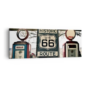 Obraz na płótnie - Historyczna stacja benzynowa z symbolem Route 66 - 140x50cm - Amerykańska retro podróż - Nowoczesna dekoracja ścienna do salonu i sypialni ARTTOR