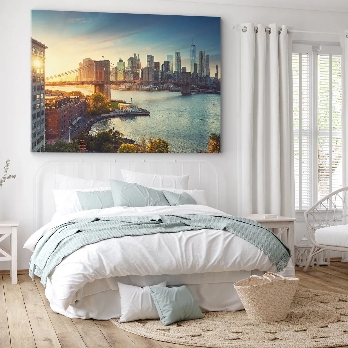 Obraz na płótnie - Panorama miasta z mostem o zachodzie słońca - 70x50cm - Wielkomiejski świt - Nowoczesna dekoracja ścienna do salonu i sypialni ARTTOR