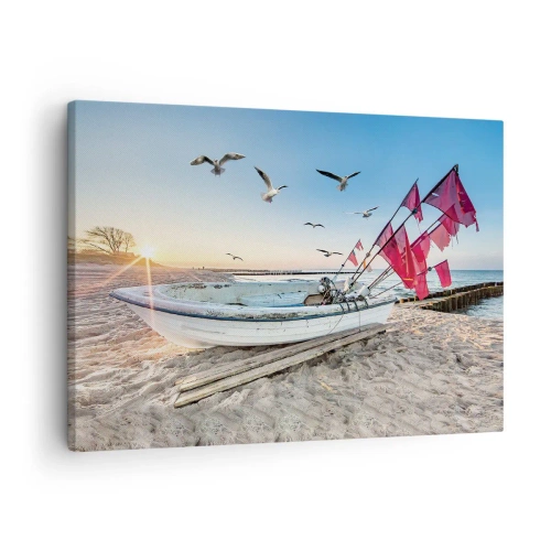 Obraz na płótnie - Łódka na plaży o świcie z mewami i czerwonymi flagami - 70x50cm - Zasłużony odpoczynek - Nowoczesna dekoracja ścienna do salonu i sypialni ARTTOR