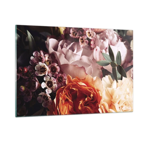 Obraz na szkle - Zbliżenie na kompozycję z róż, goździków i drobnych kwiatów - 120x80cm - Otulone pięknem - Nowoczesna dekoracja ścienna do salonu, kuchni i sypialni ARTTOR
