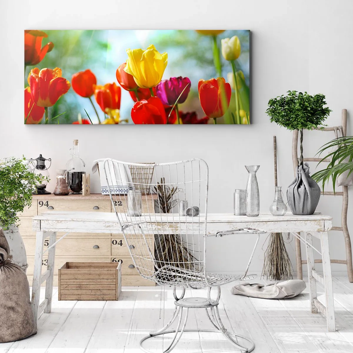 Obraz na płótnie - Kolorowe tulipany w promieniach słońca - 140x50cm - Wszystkie barwy słońca - Nowoczesna dekoracja ścienna do salonu i sypialni ARTTOR