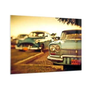 Obraz na szkle - Retro samochody w ciepłym świetle zachodu - 100x70cm - Poczekamy, zobaczymy - Nowoczesna dekoracja ścienna do salonu, kuchni i sypialni ARTTOR