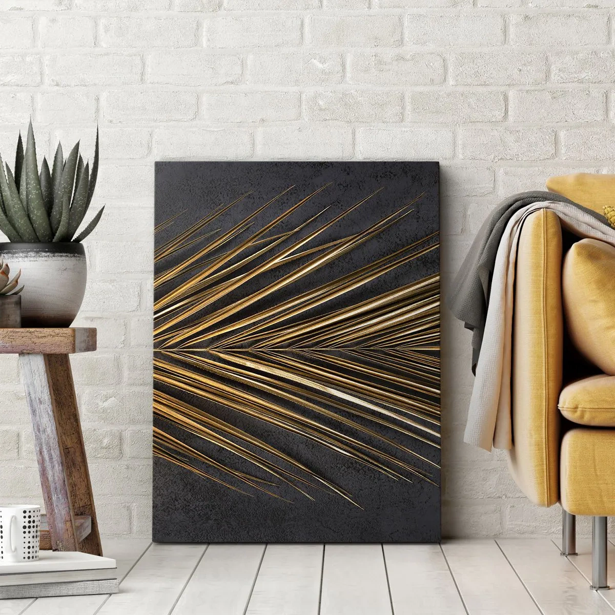 Obraz na płótnie - Złote liście palmy na ciemnym tle - 50x70cm - Złoto tropików - Nowoczesna dekoracja ścienna do salonu, kuchni i sypialni ARTTOR