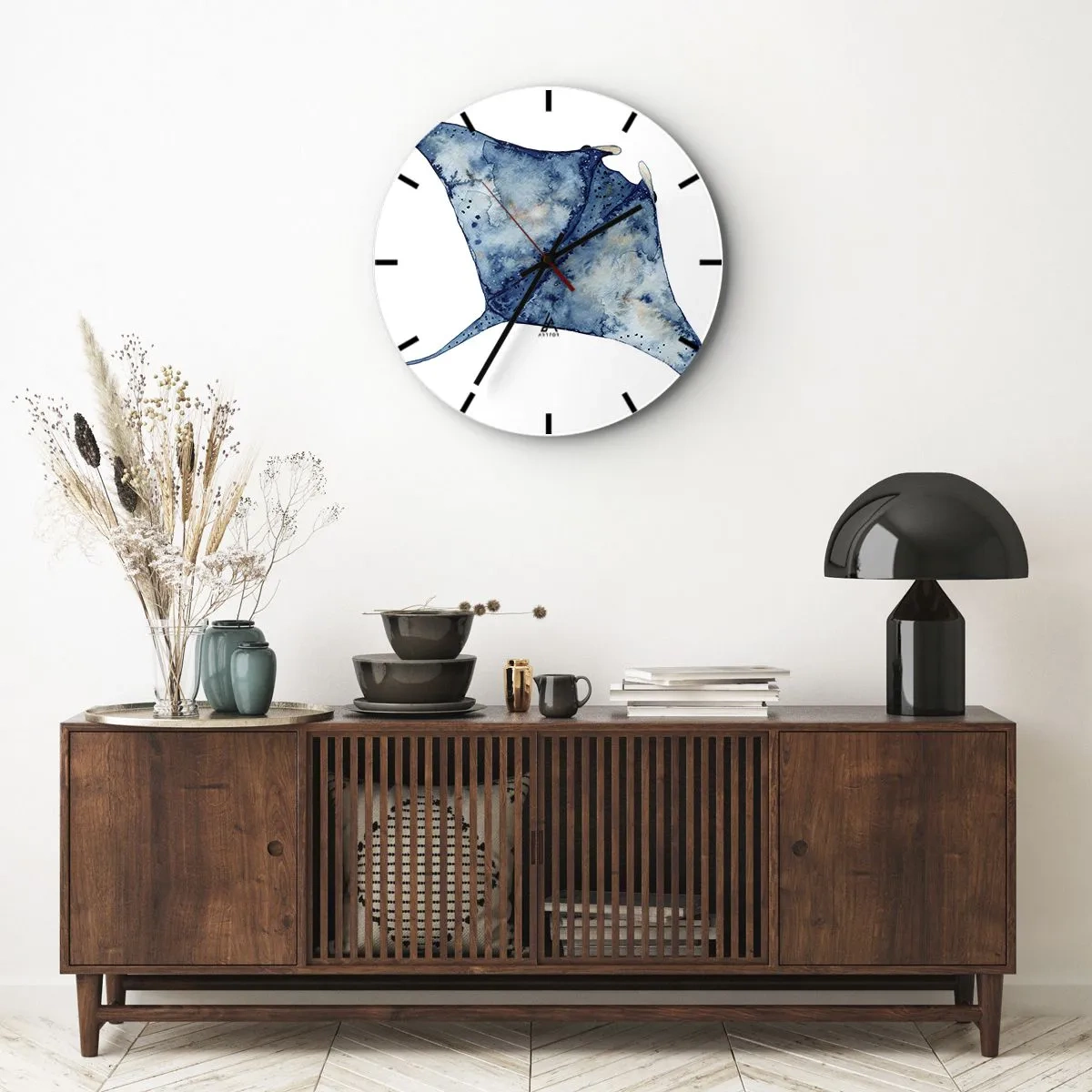 Zegar ścienny - Granatowa manta w akwarelowym stylu na białym tle - 30x30cm - Życie w błękicie - Nowoczesna dekoracja ścienna do salonu, kuchni i sypialni ARTTOR