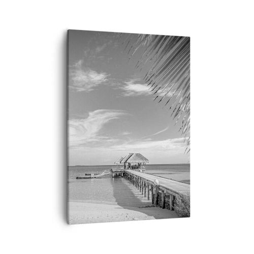 Obraz na płótnie - Czarno-biała fotografia molo prowadzącego do domku na wodzie - 50x70cm - Wspomnienie czy marzenie? - Nowoczesna dekoracja ścienna do salonu, kuchni i sypialni ARTTOR