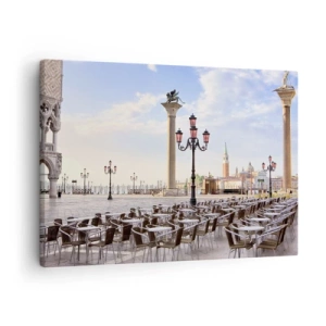 Obraz na płótnie - Wenecja, widok na plac z kolumnami i ustawionymi stolikami kawiarni - 70x50cm - Zapraszamy, wszystko gotowe - Nowoczesna dekoracja ścienna do salonu i sypialni ARTTOR