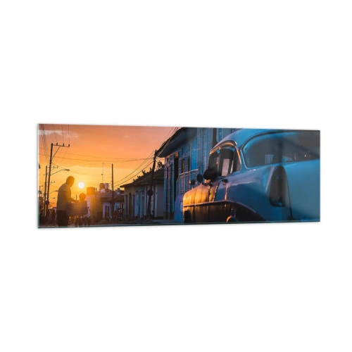 Obraz na szkle - Retro samochód i rower na ulicy w świetle zachodzącego słońca - 160x50cm - Tutaj zwalnia czas - Nowoczesna dekoracja ścienna do salonu i sypialni ARTTOR