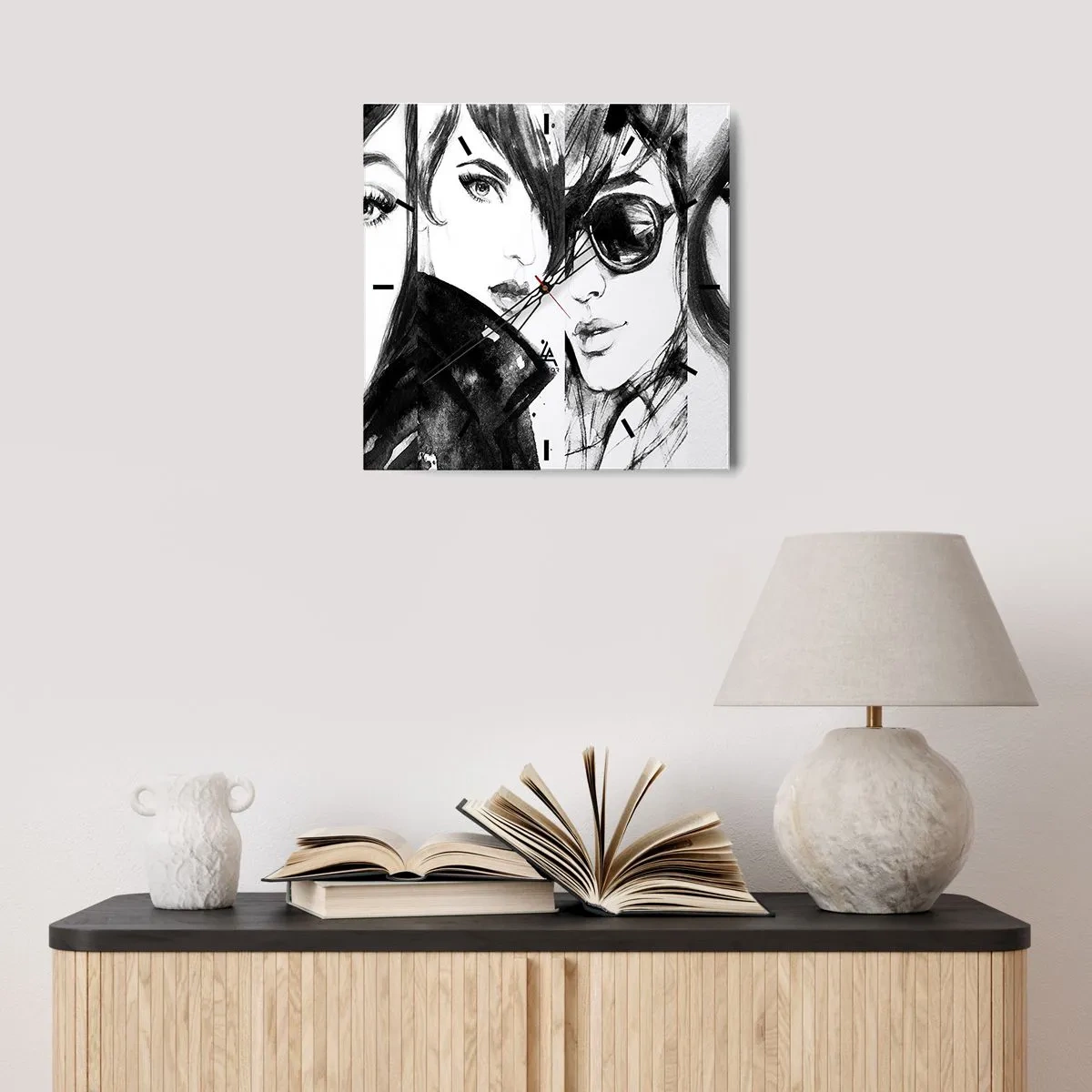 Zegar ścienny - Stylowe portrety kobiet w monochromatycznej tonacji - 30x30cm - Uroda zwielokrotniona - Nowoczesna dekoracja ścienna do salonu i sypialni ARTTOR