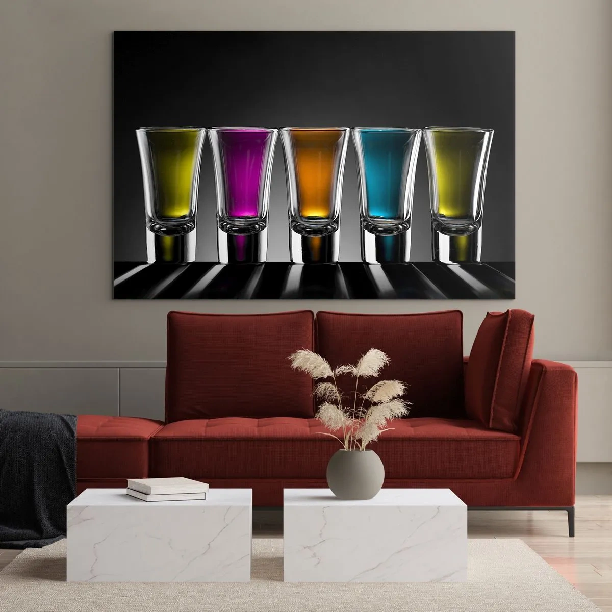 Obraz na szkle - Kolorowe kieliszki na tle czerni w minimalistycznym stylu - 70x50cm - Barwy radości - Nowoczesna dekoracja ścienna do salonu i sypialni ARTTOR