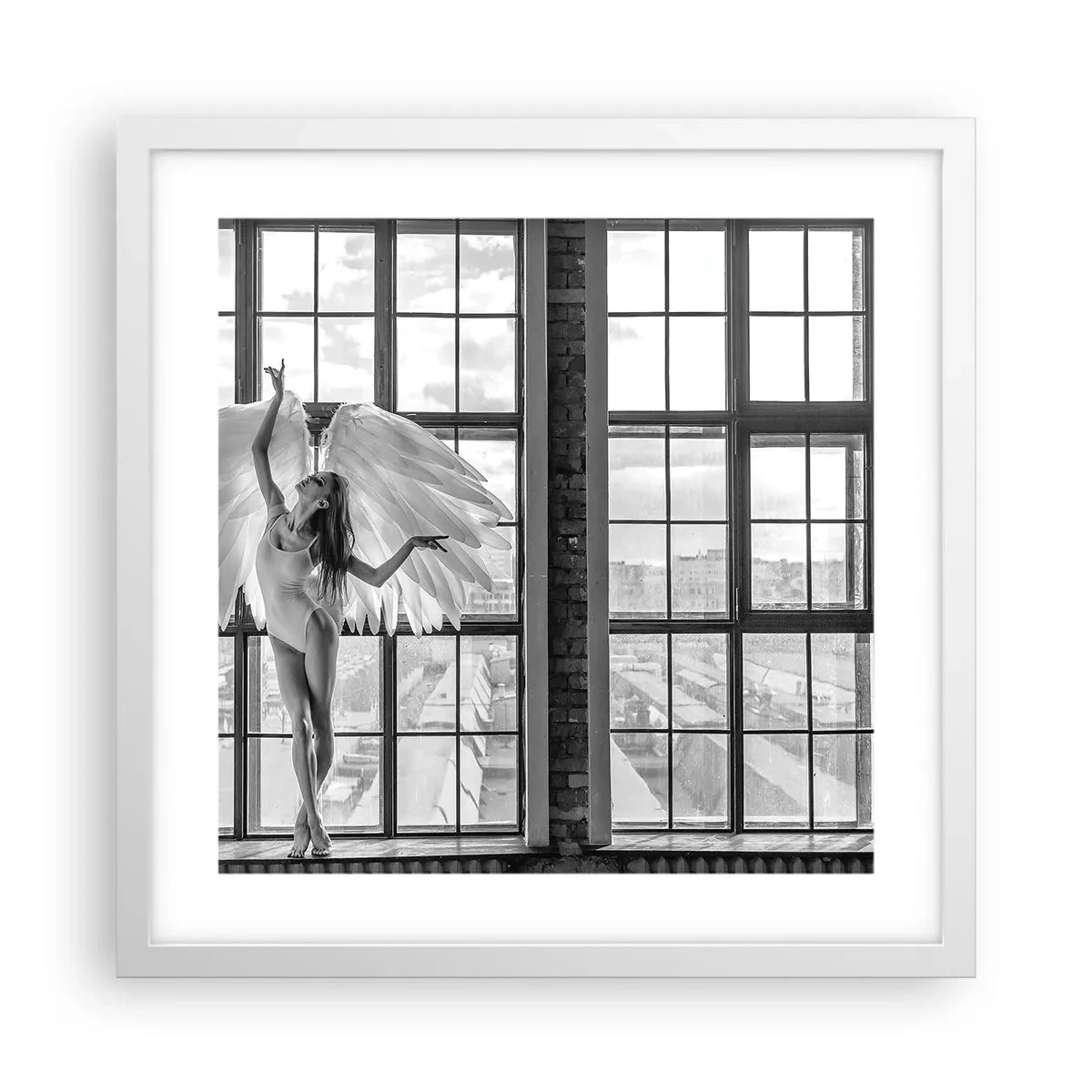 Plakat w białej ramie - Miasto aniołów? - 40x40 cm