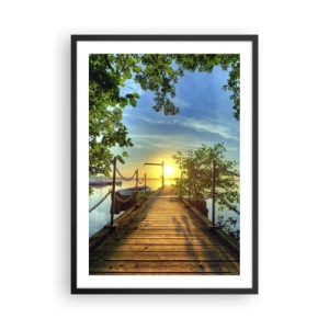 Plakat w czarnej ramie - Drewniany pomost nad jeziorem o zachodzie słońca - 50x70cm - Zachód nad wodą - Nowoczesna dekoracja ścienna do salonu i sypialni ARTTOR